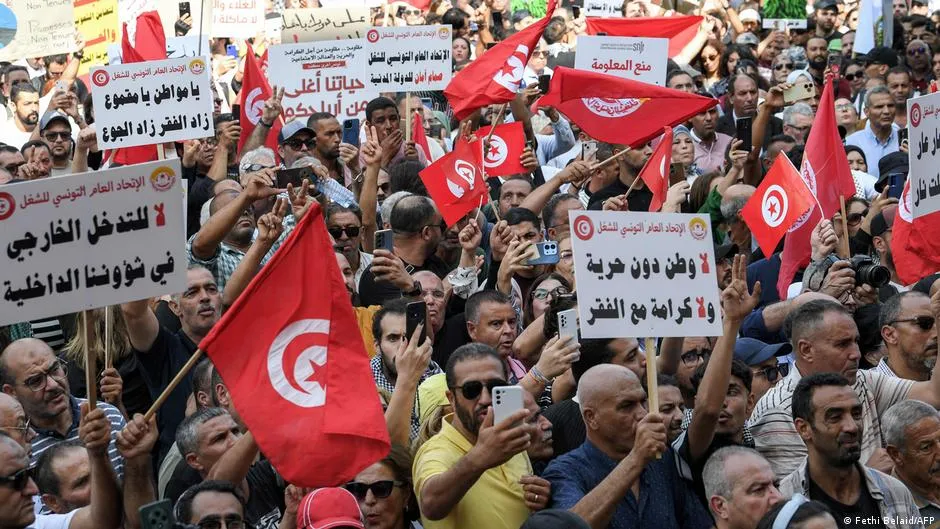 احتجاجات تونس 2026: الغلاء والحريات وقود أكبر حراك شعبي