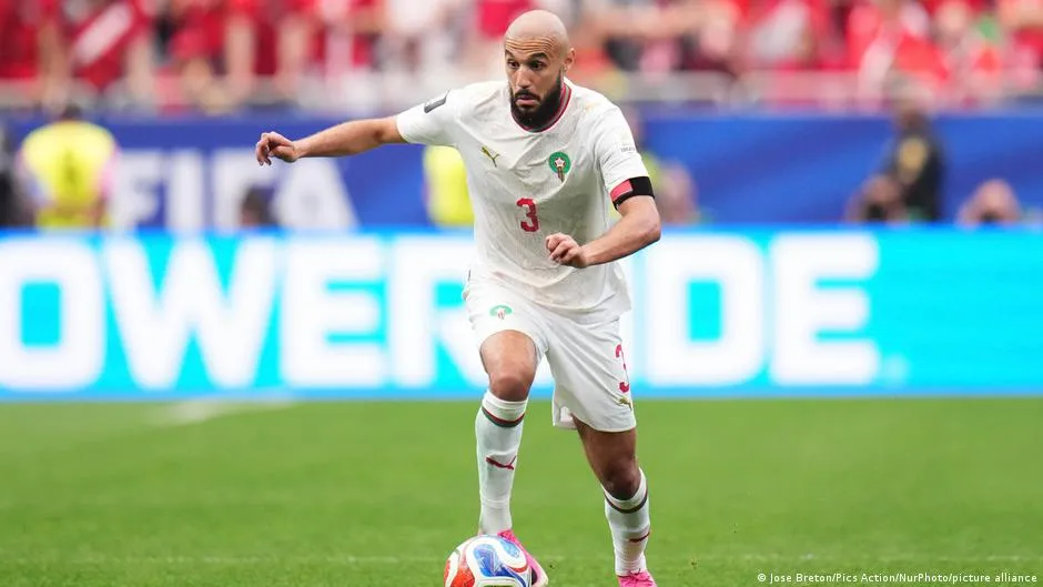 تساؤلات حول نصير مزراوي بعد تباين أدائه مع المنتخب والنادي